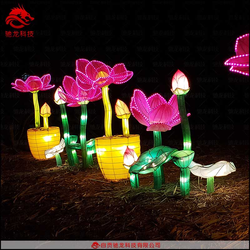 草地夜景氛围大型花灯彩灯